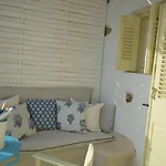 Sea Side Studios&houses Apartahotel 2*