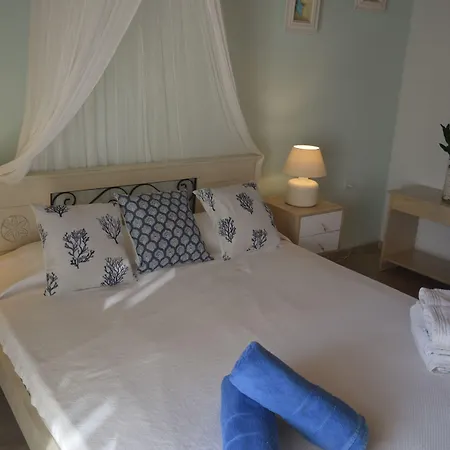 Sea Side & Aparthotel