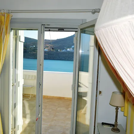 Sea Side & 4* Kalo Livadi